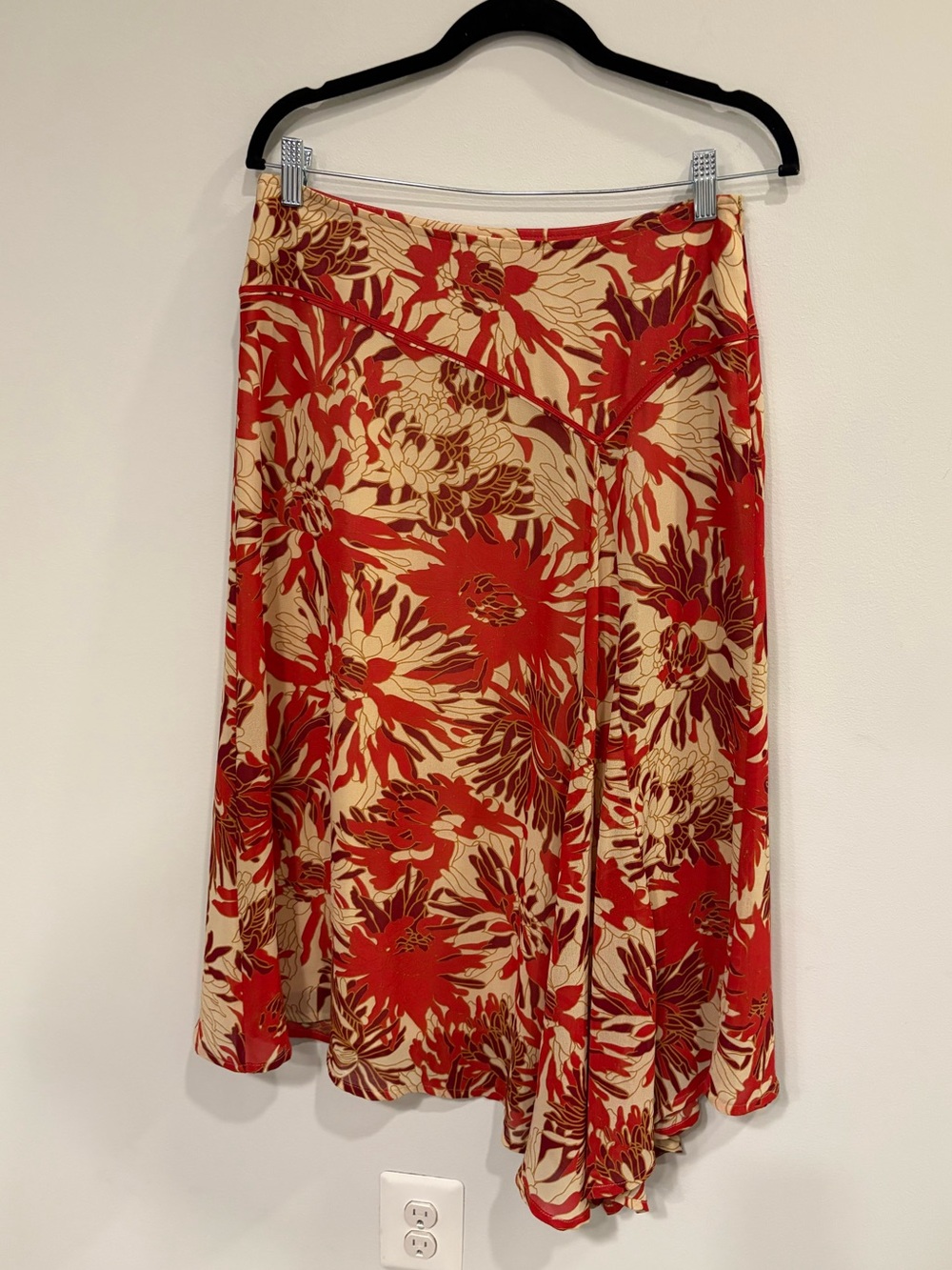 VINTAGE asymmetrical boho Floral Red and Cream A-Line Midi Skirt medium
